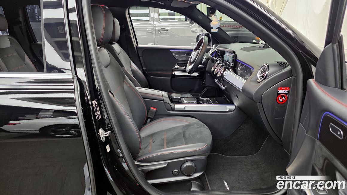 Mercedes-Benz GLB-Class 2022