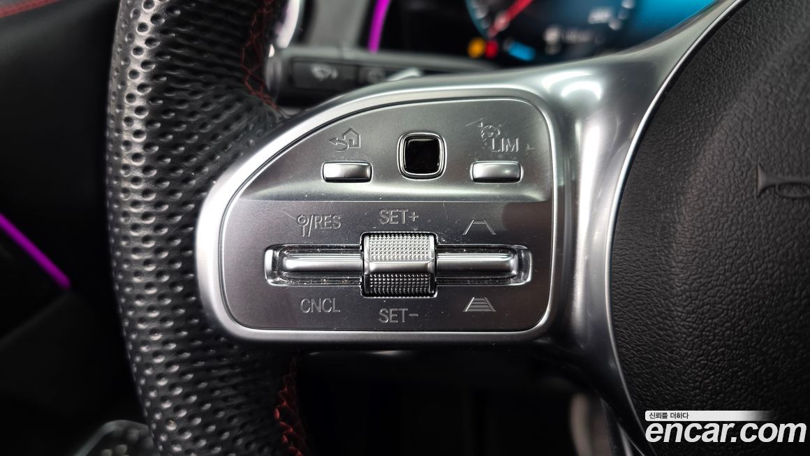 Mercedes-Benz GLB-Class 2022