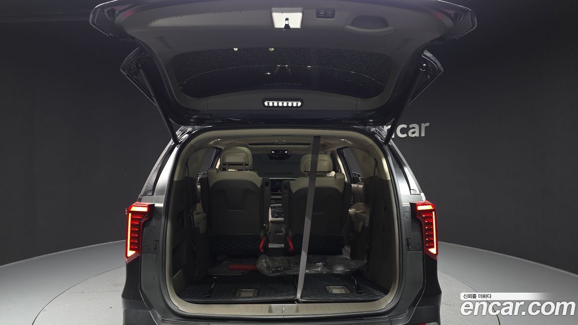 Kia Canival 2024
