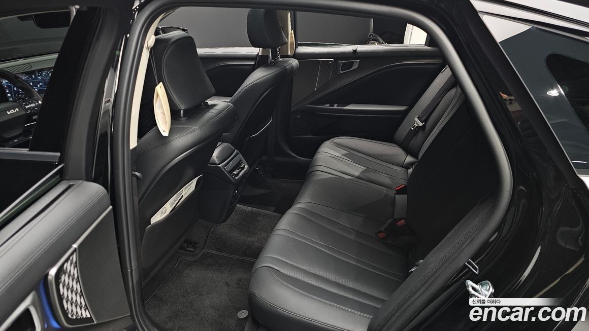 Kia K8 2025
