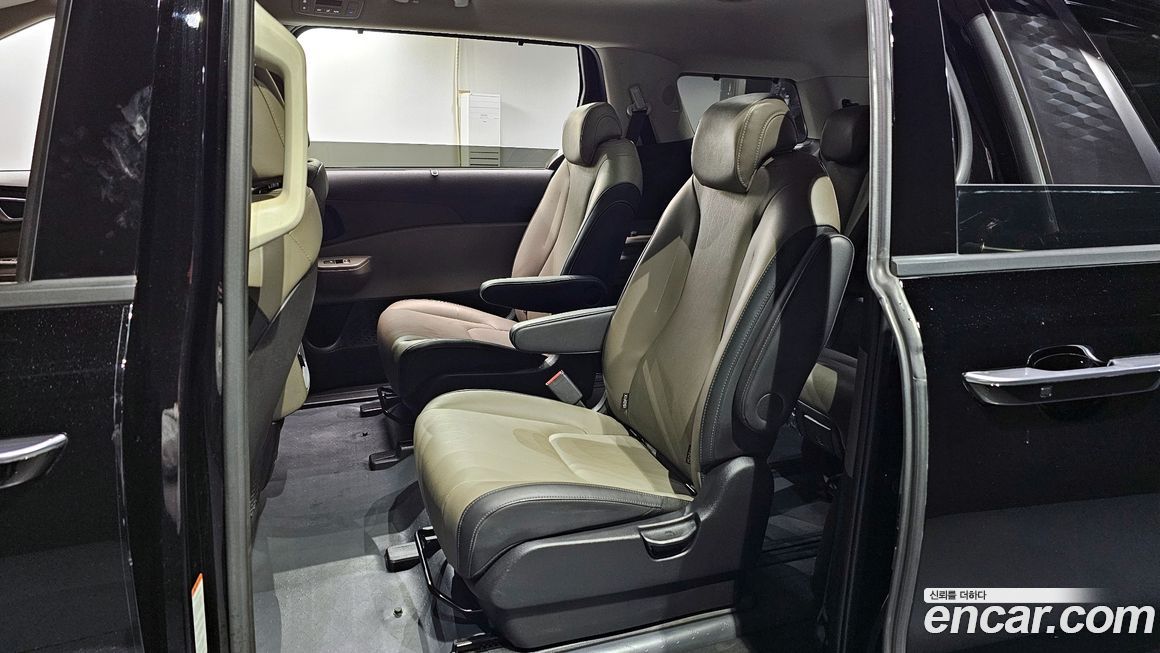 Kia Canival 2025