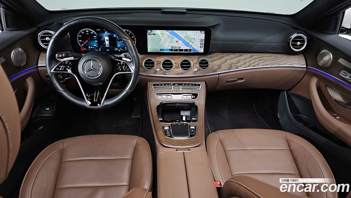 Mercedes-Benz E-Class 2021