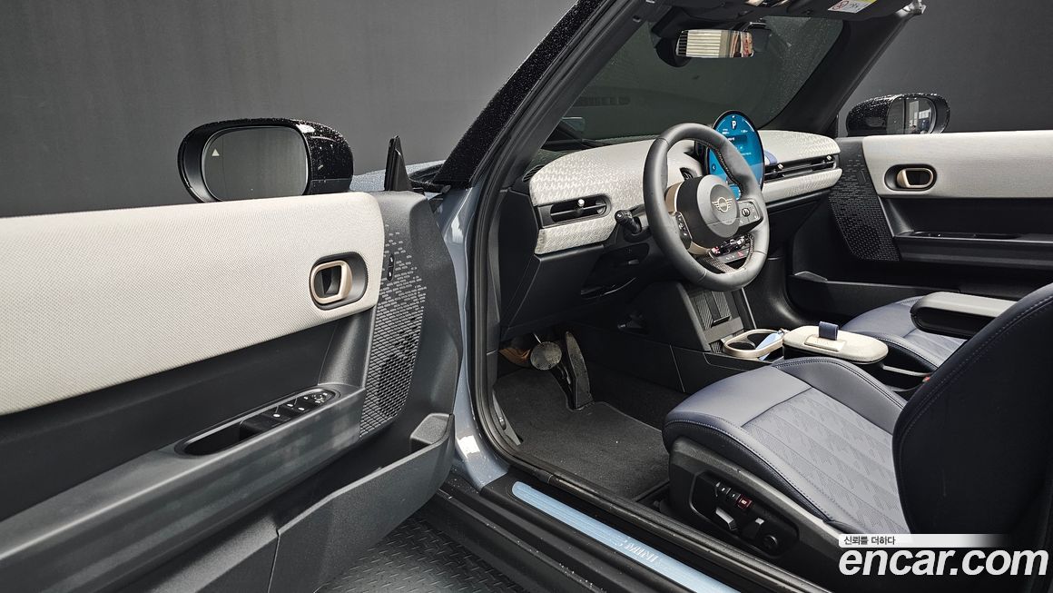 Mini Cooper Convertible 2025