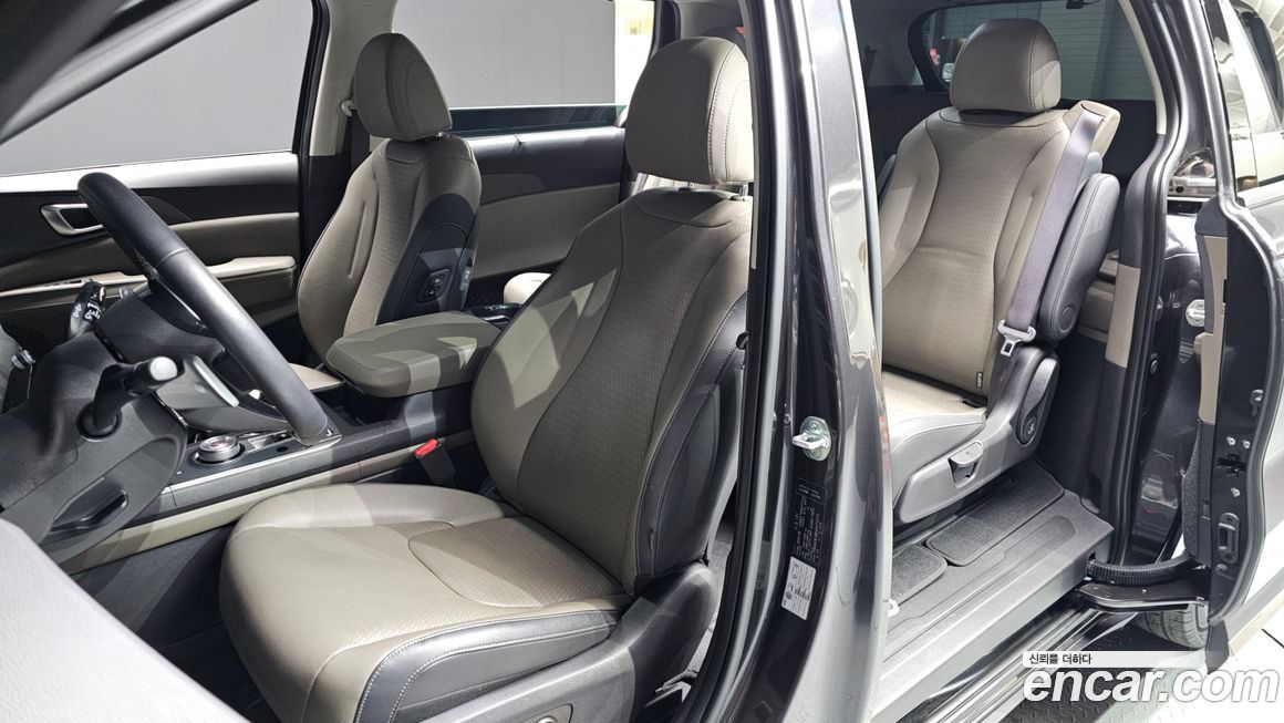 Kia Canival 2025