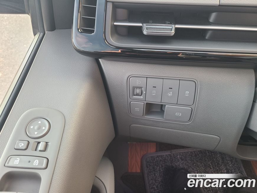 Hyundai Staria 2023