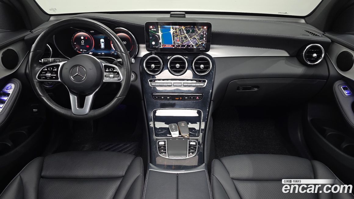 Mercedes-Benz GLC-Class 2021