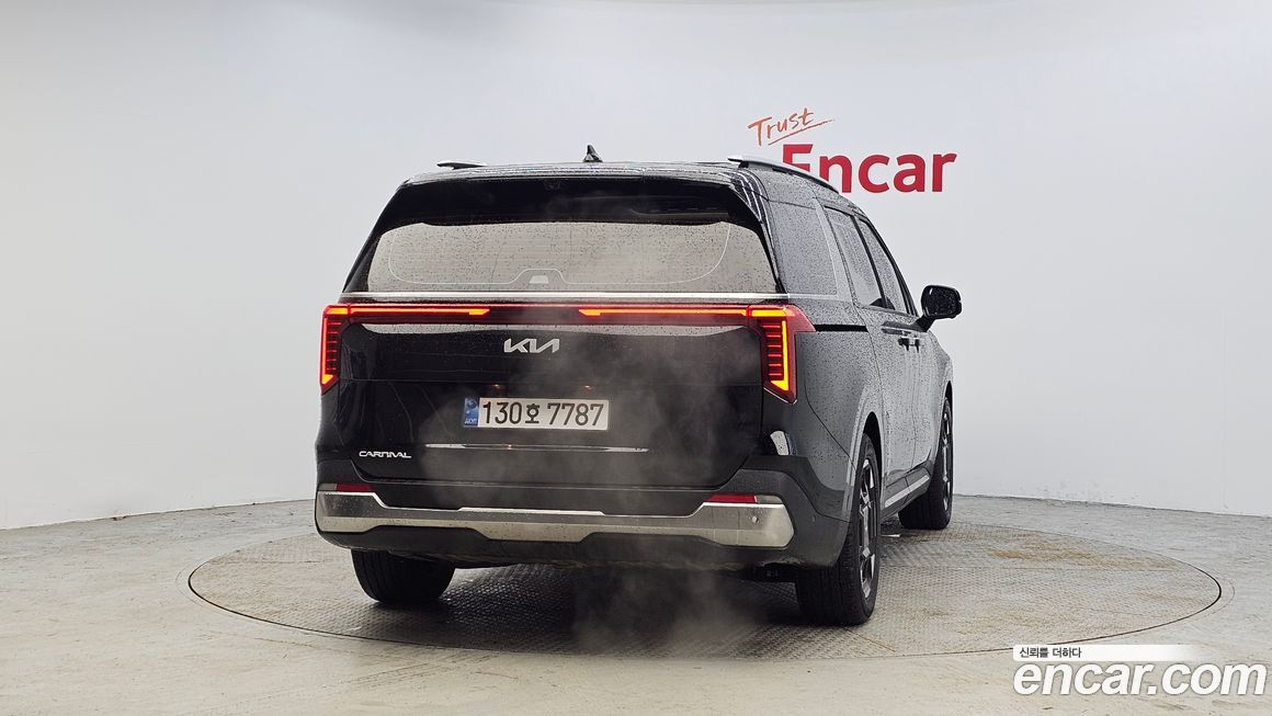 Kia Canival 2024