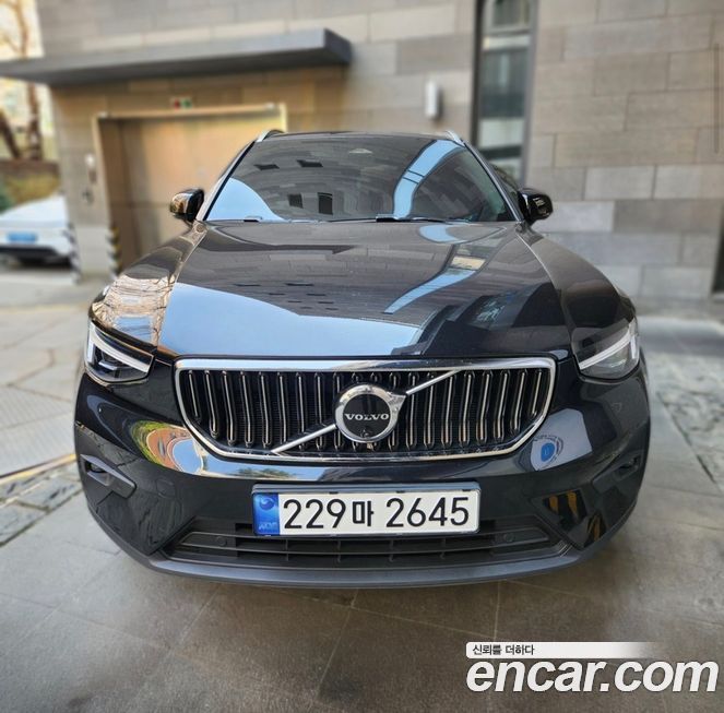 Volvo XC40 2024