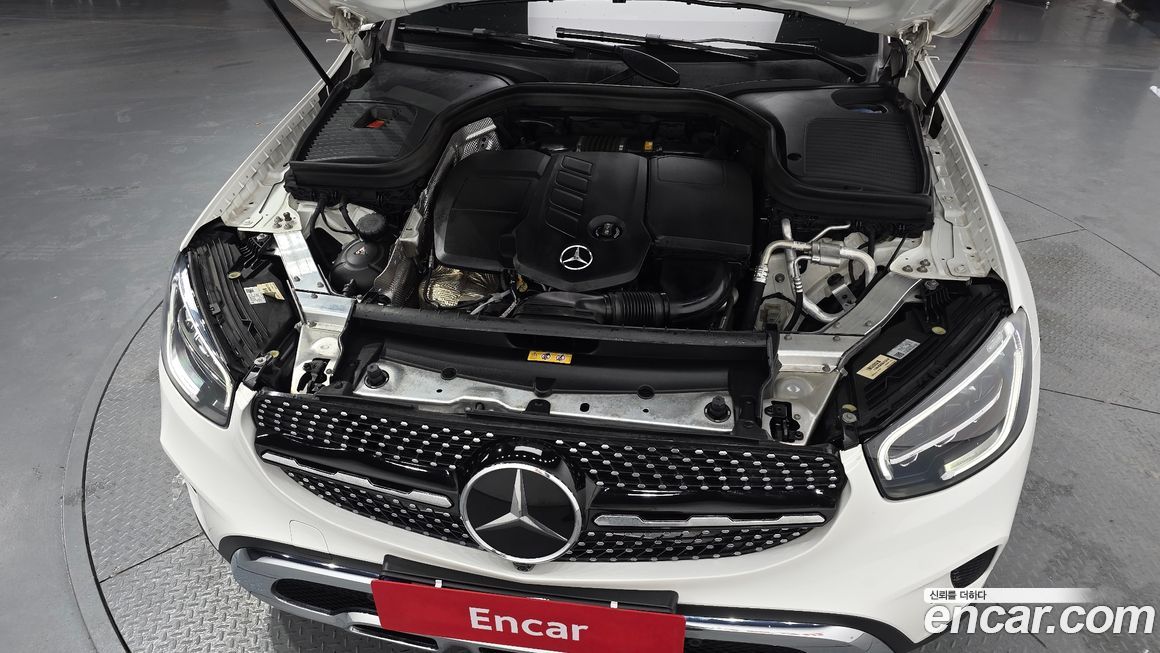 Mercedes-Benz GLC-Class 2021