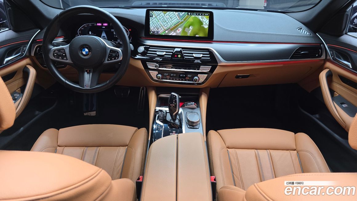 BMW 5-Series 2023