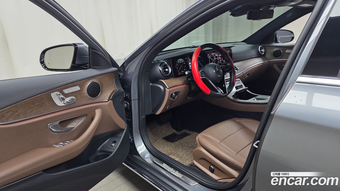 Mercedes-Benz E-Class 2021