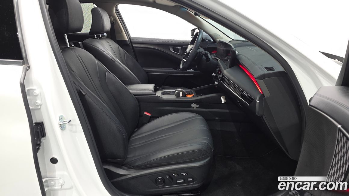 Kia K8 2025