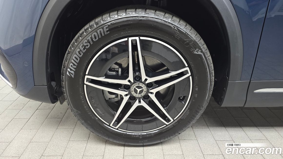 Mercedes-Benz EQA 2023