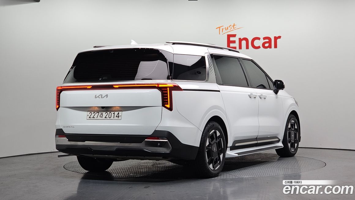Kia Canival 2024