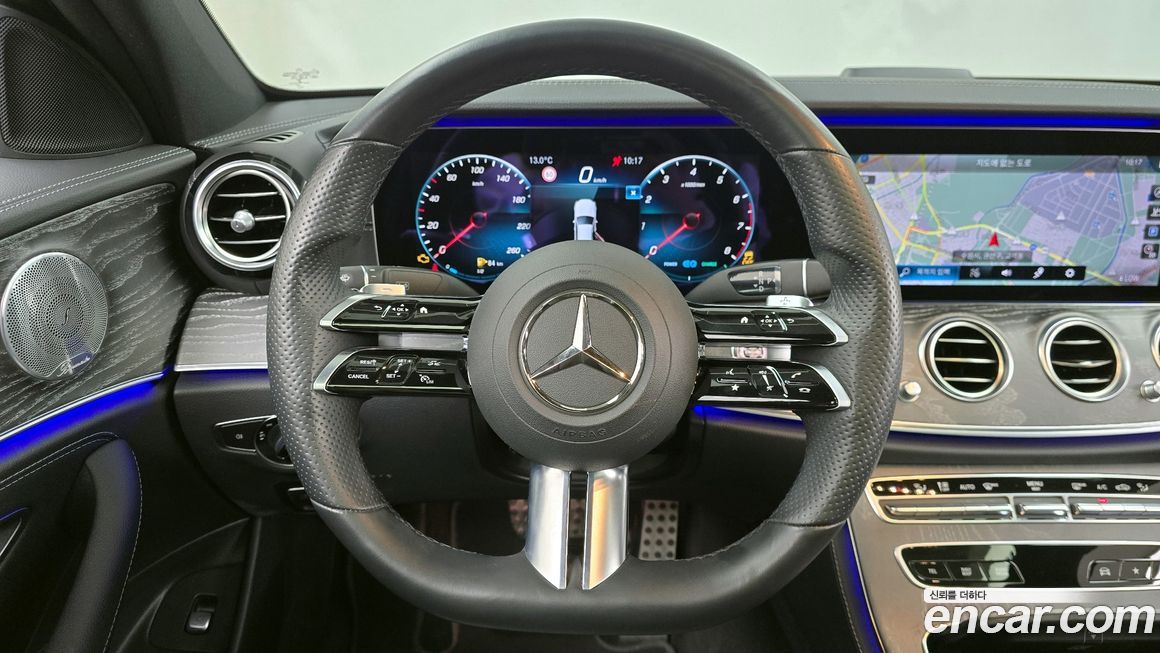 Mercedes-Benz E-Class 2021