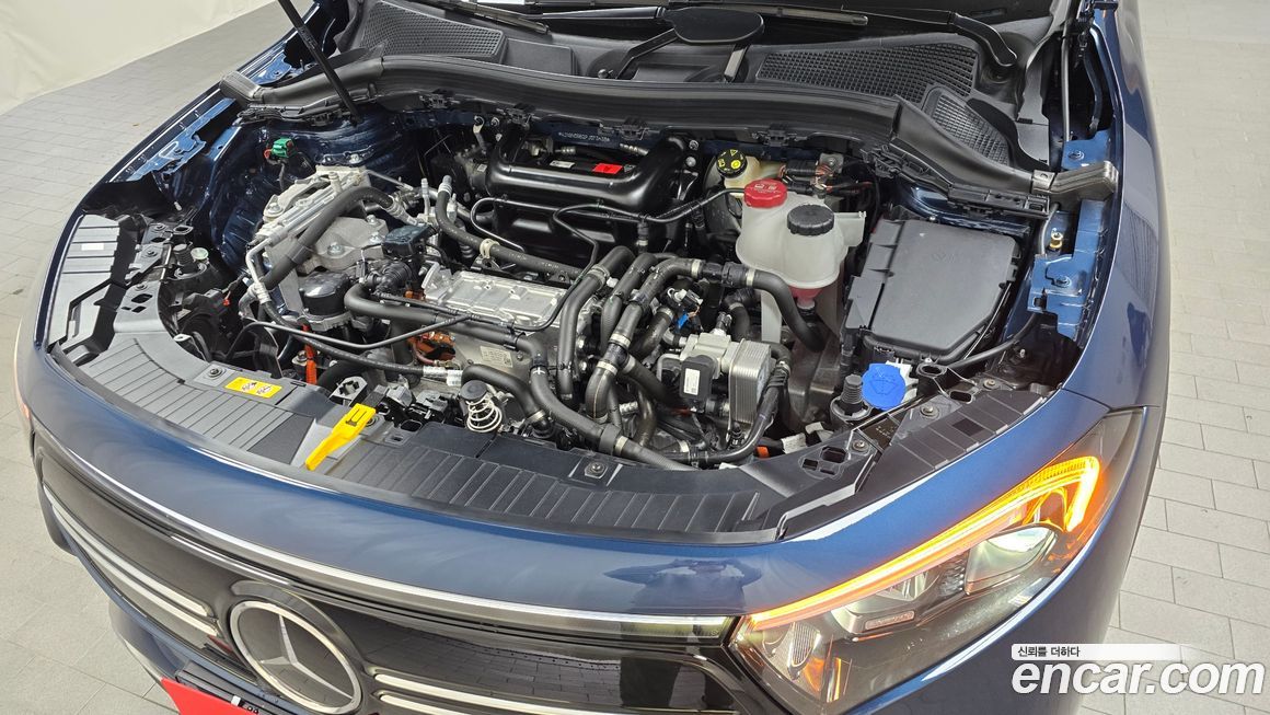 Mercedes-Benz EQA 2023