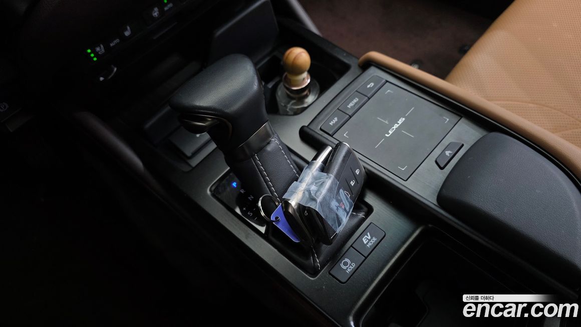 Lexus ES 2021