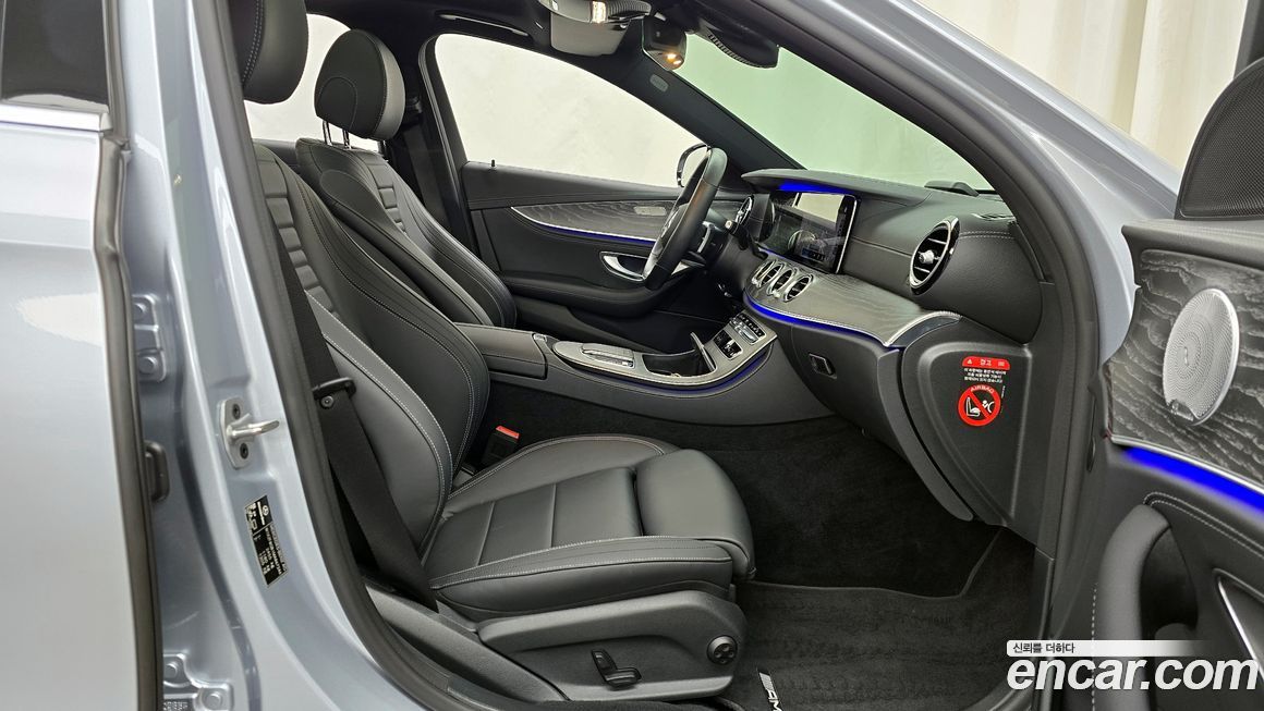 Mercedes-Benz E-Class 2021