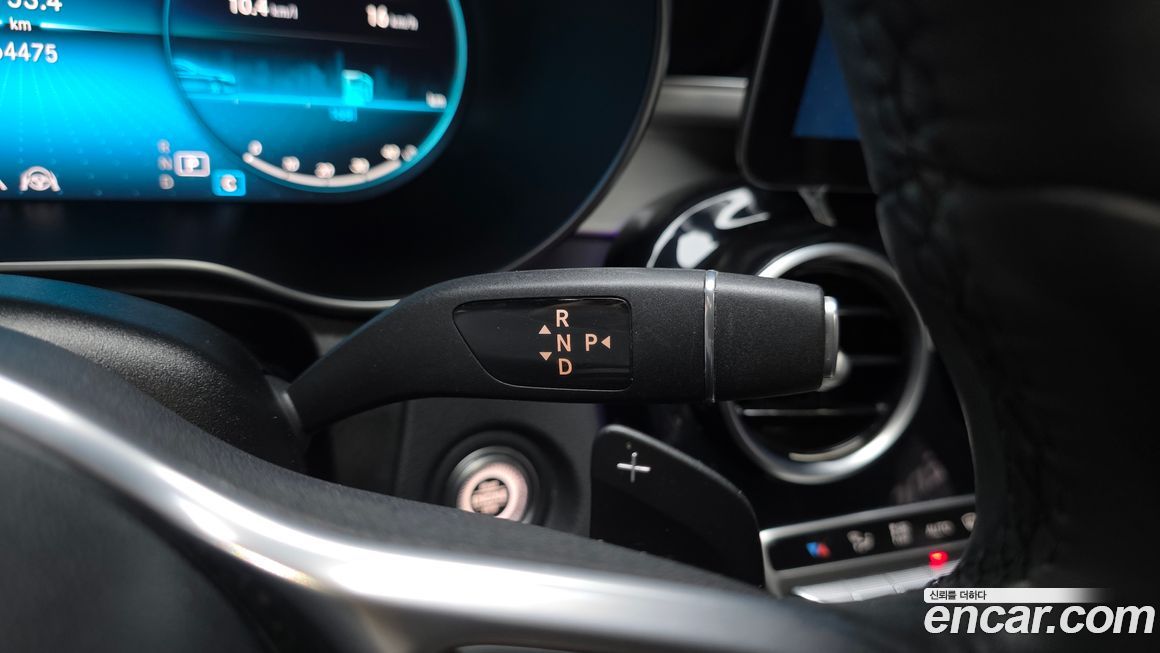 Mercedes-Benz GLC-Class 2021