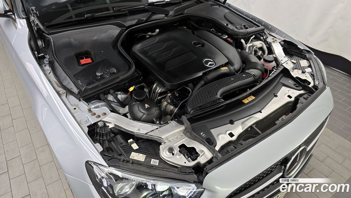 Mercedes-Benz E-Class 2021