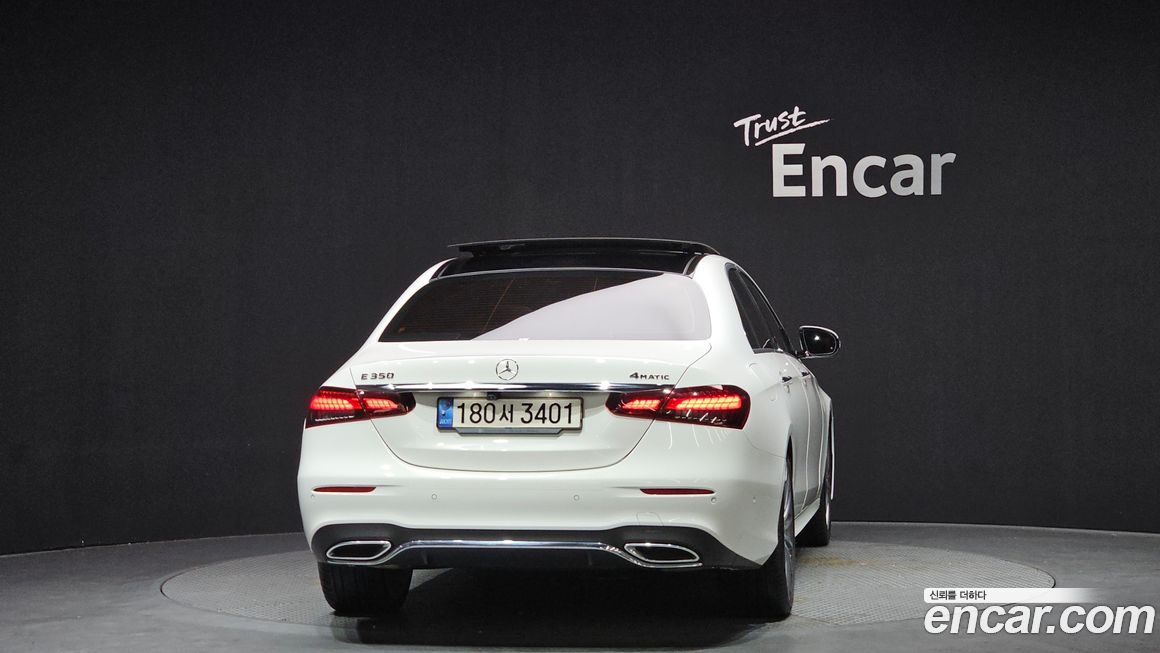 Mercedes-Benz E-Class 2021