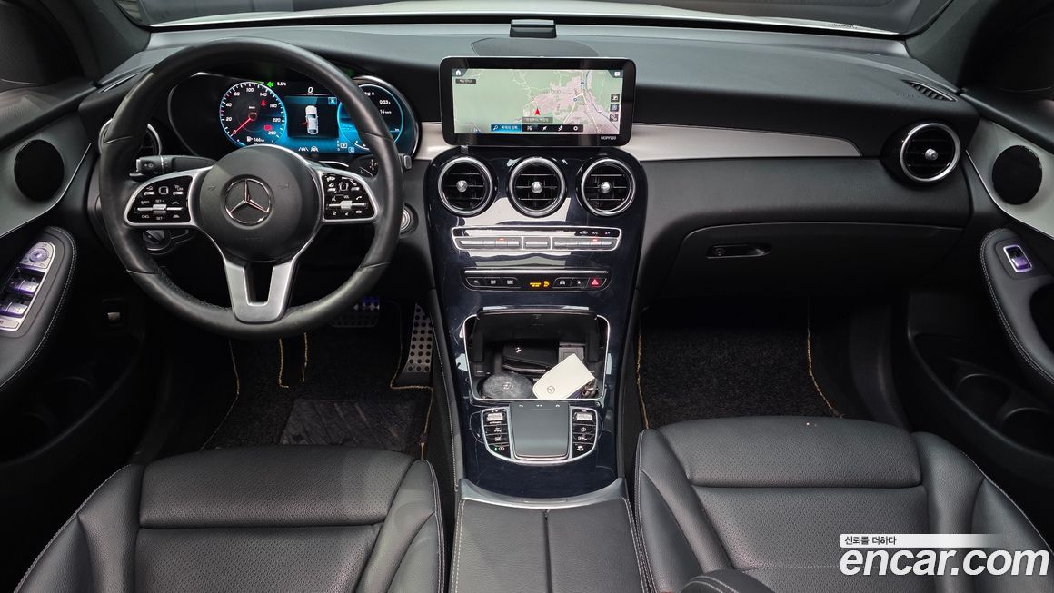 Mercedes-Benz GLC-Class 2021