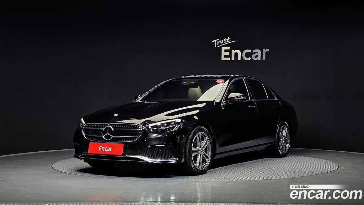 Mercedes-Benz E-Class 2023