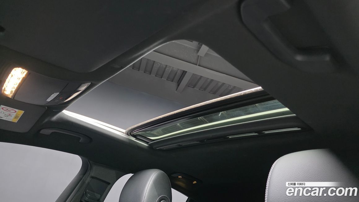 Mercedes-Benz GLC-Class 2021