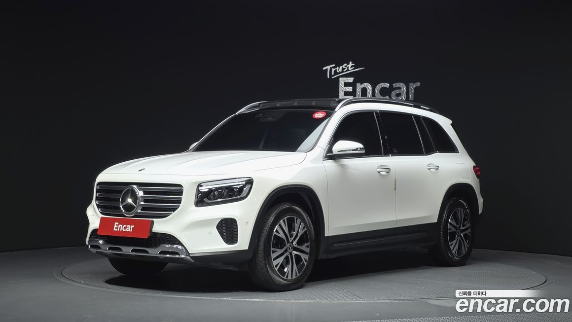 Mercedes-Benz GLB-Class 2024