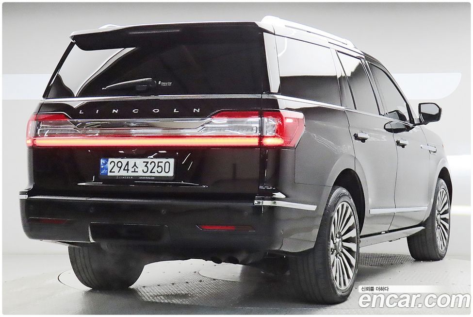 Lincoln Navigator 2021