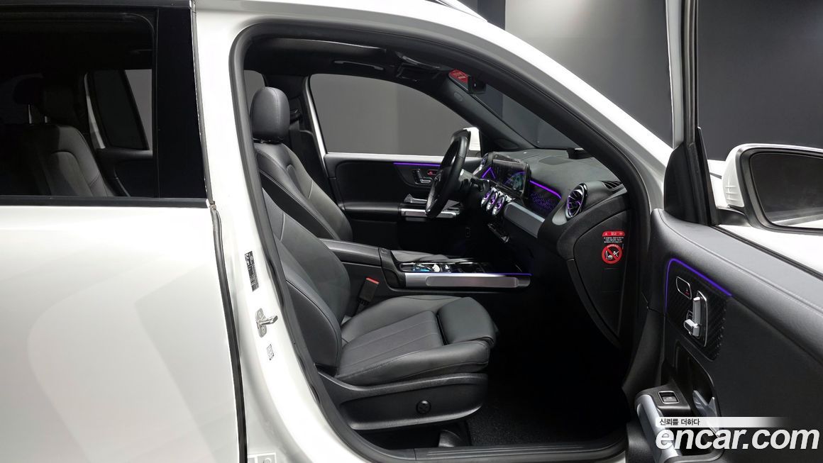 Mercedes-Benz GLB-Class 2024