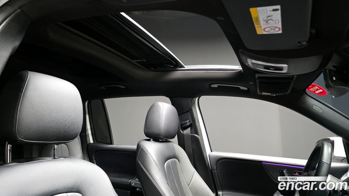 Mercedes-Benz GLB-Class 2024