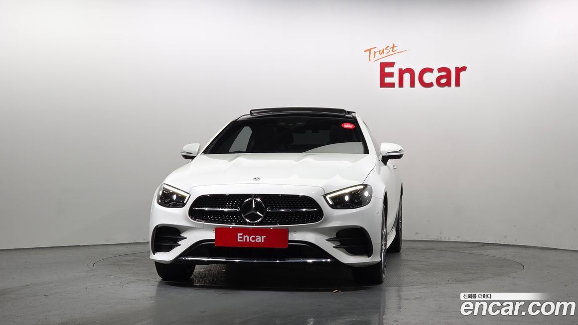 Mercedes-Benz E-Class 2022