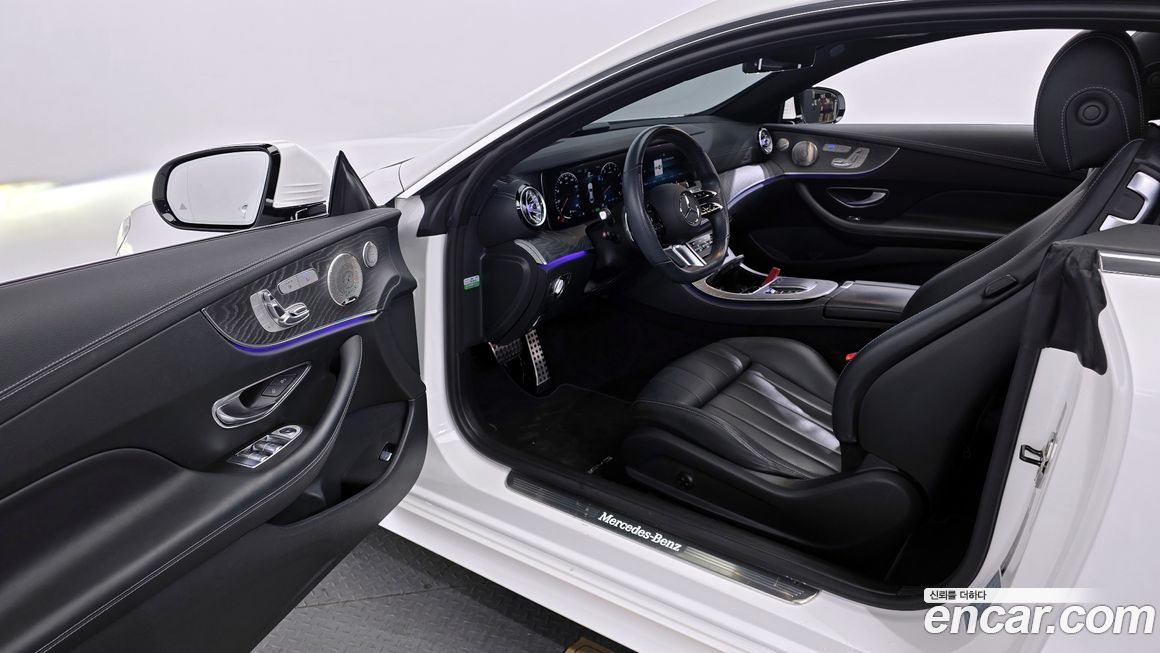 Mercedes-Benz E-Class 2022