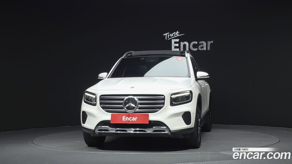 Mercedes-Benz GLB-Class 2024