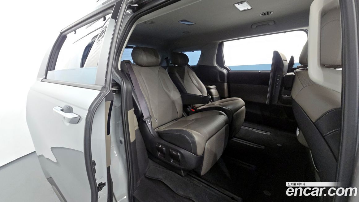 Kia Canival 2025