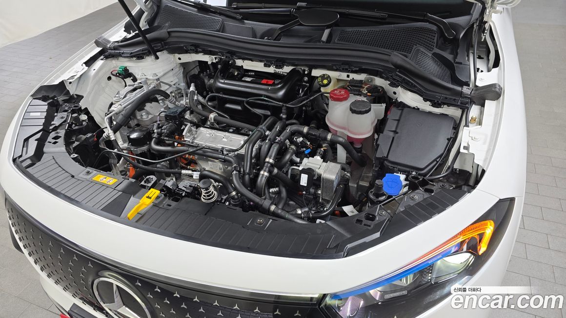 Mercedes-Benz EQA 2025