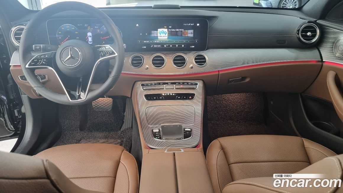 Mercedes-Benz E-Class 2023