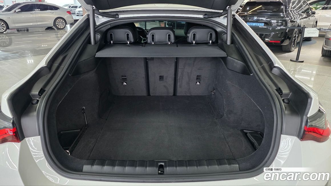 BMW i4 2024