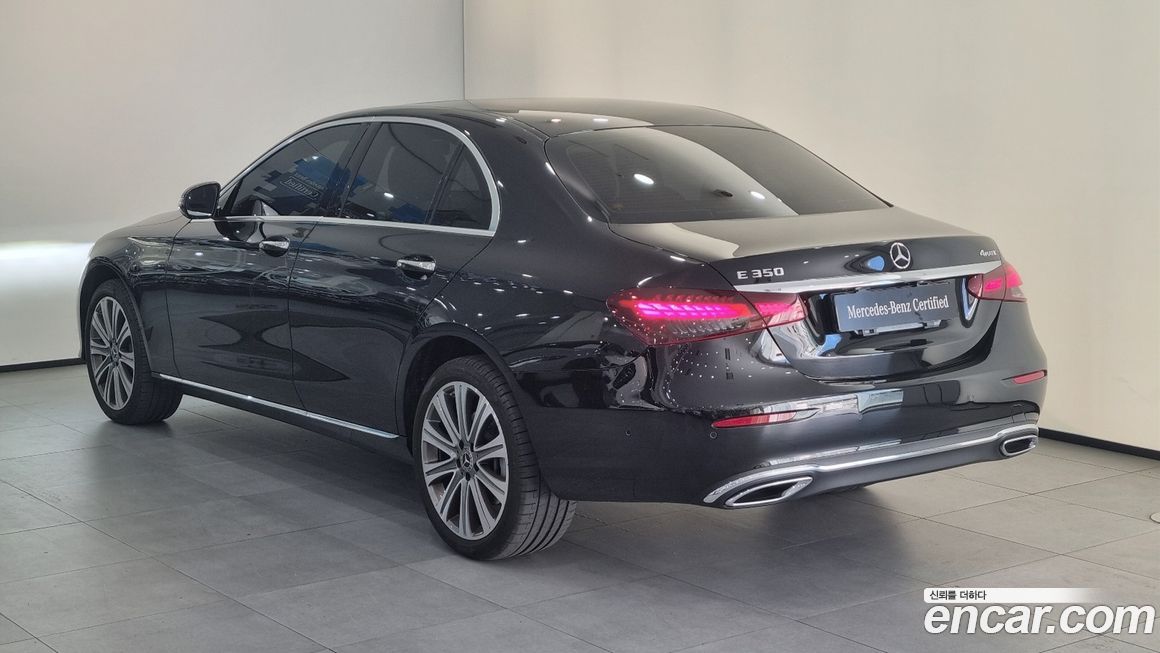 Mercedes-Benz E-Class 2023