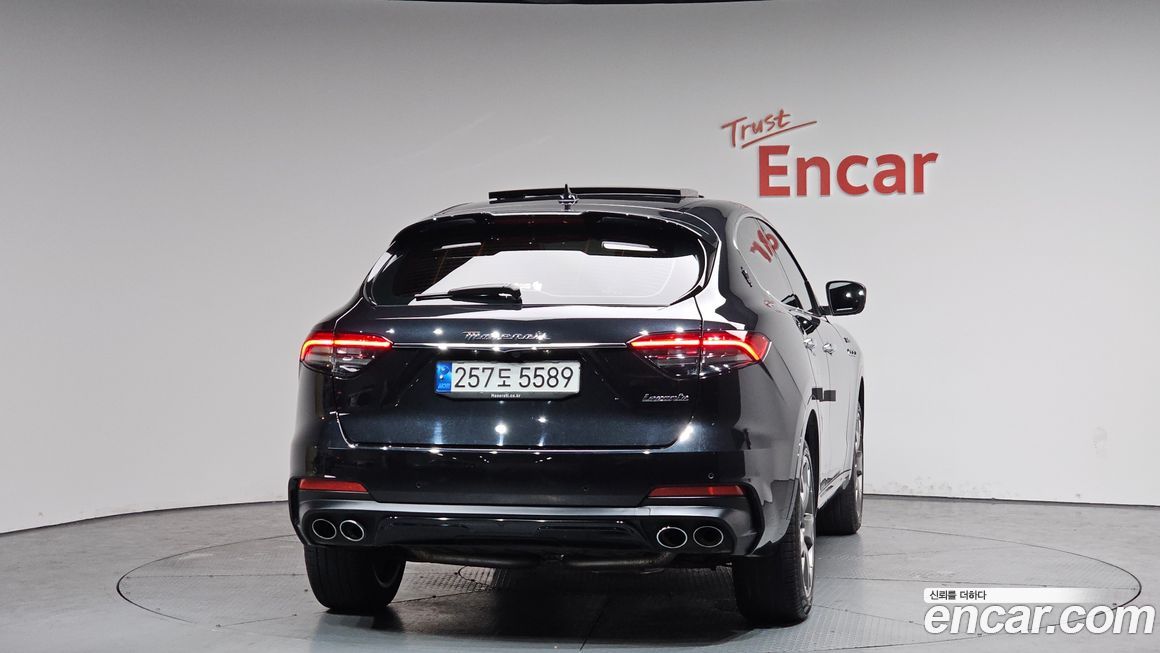 Maserati Levante 2022