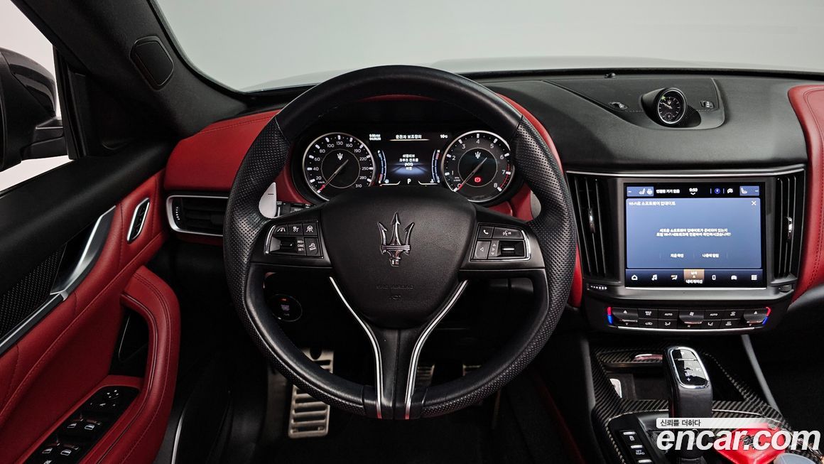 Maserati Levante 2022