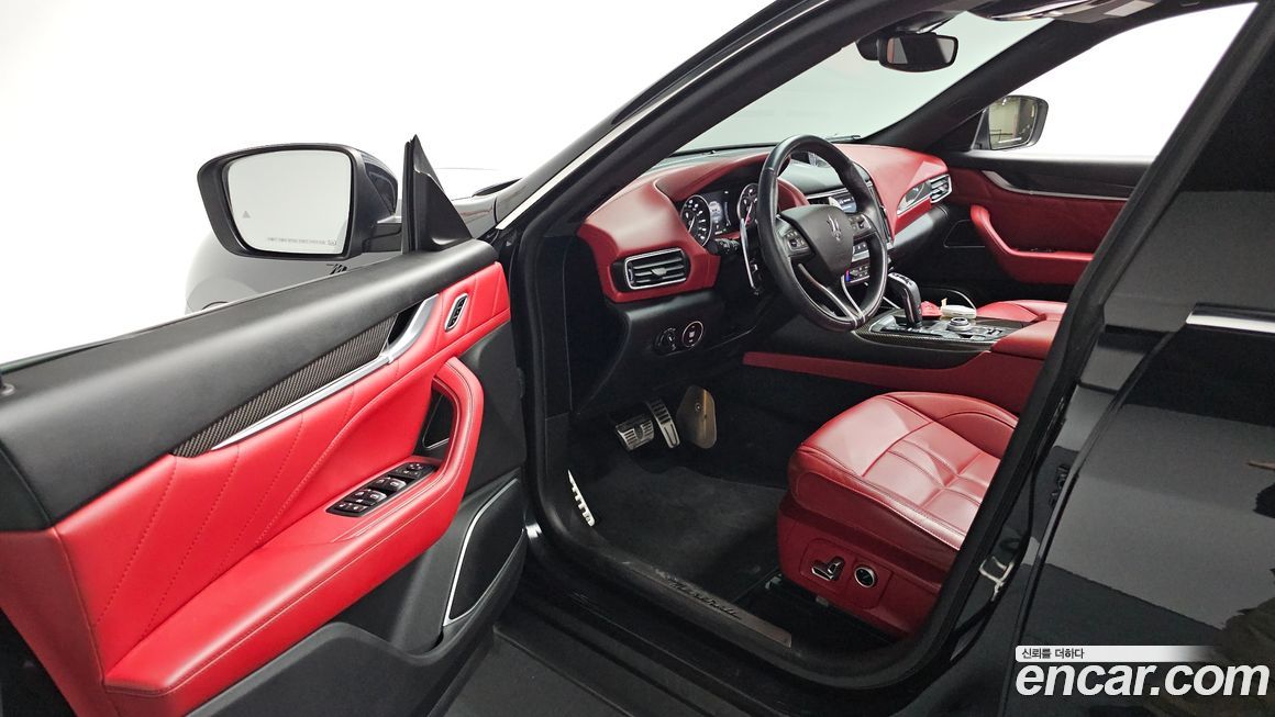 Maserati Levante 2022