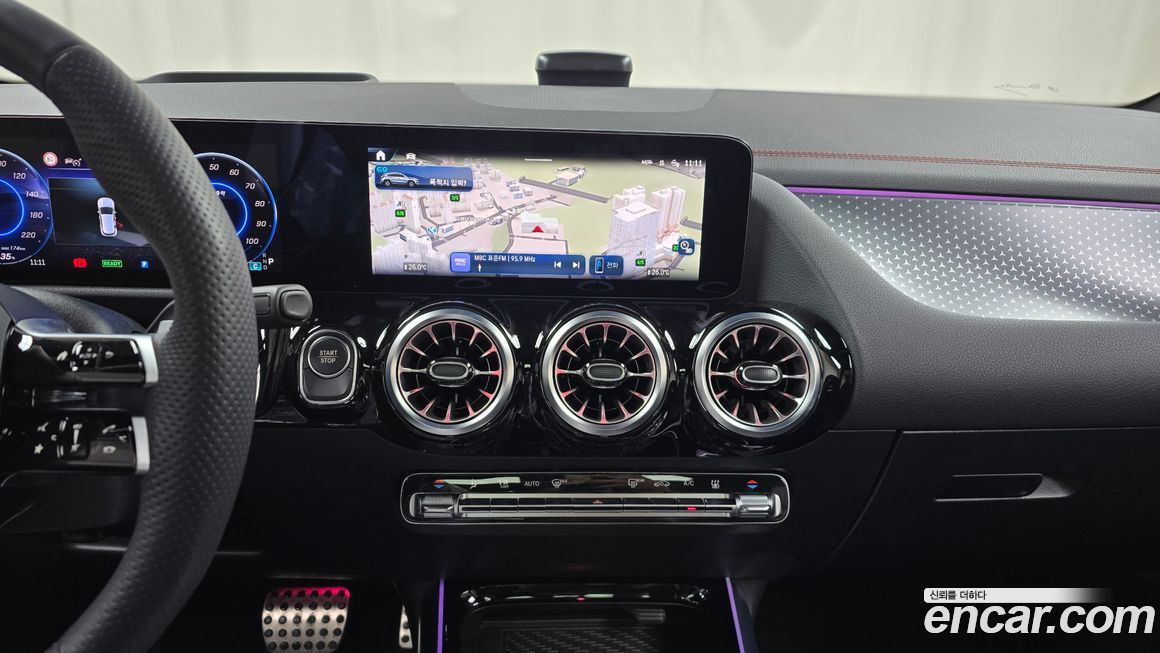 Mercedes-Benz EQA 2025