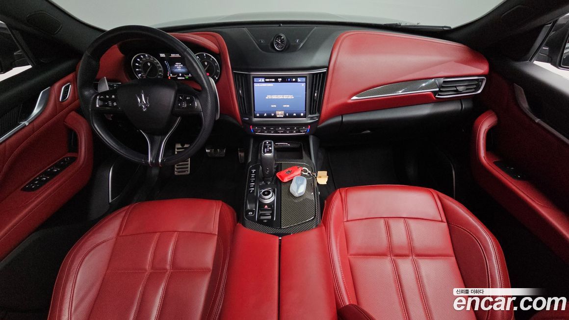 Maserati Levante 2022