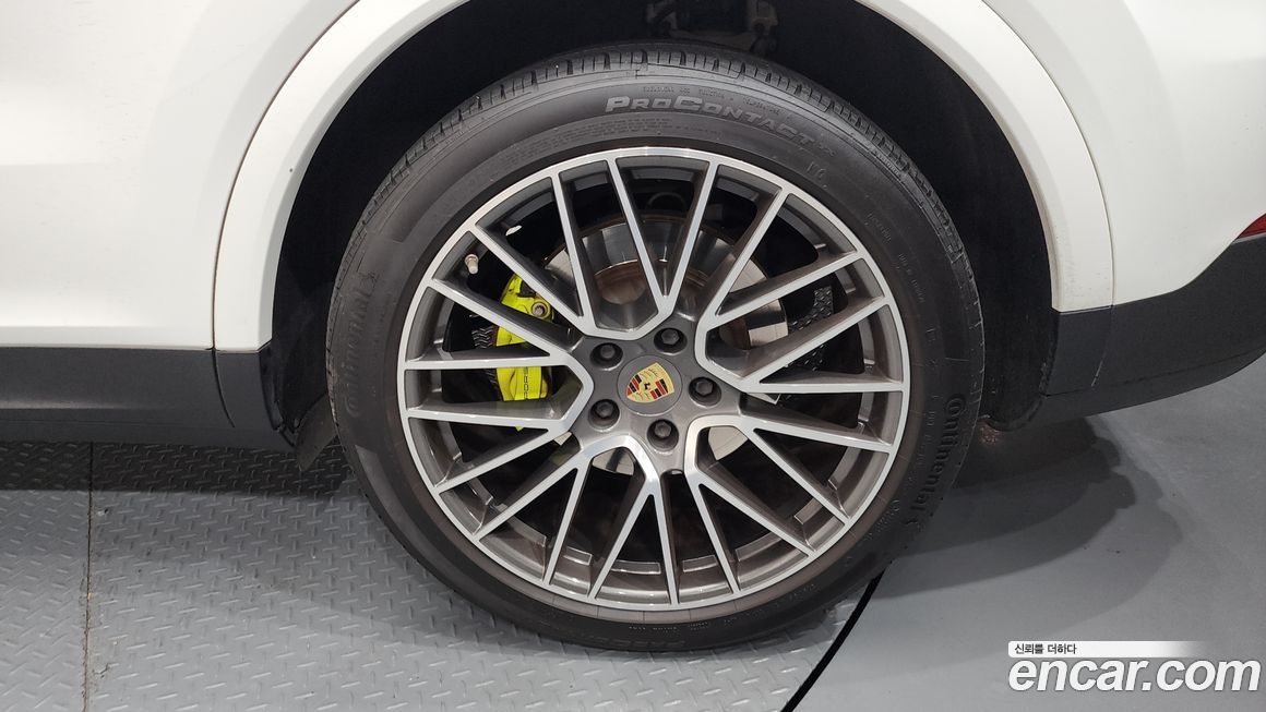 Porsche Cayenne 2020