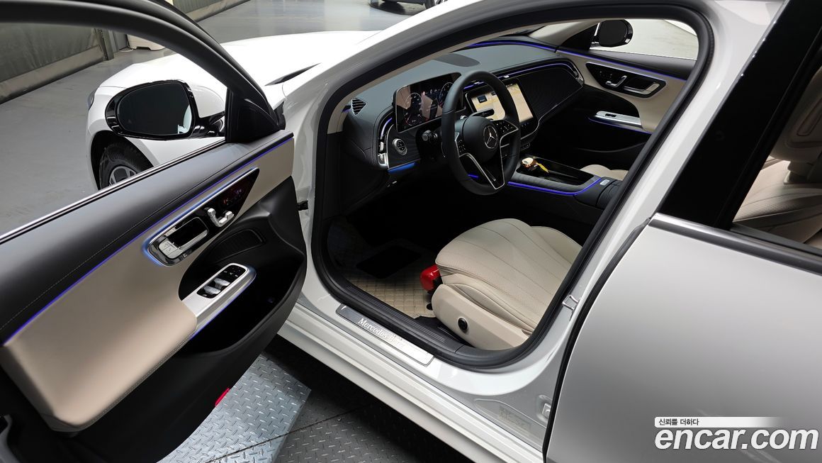 Mercedes-Benz E-Class 2025