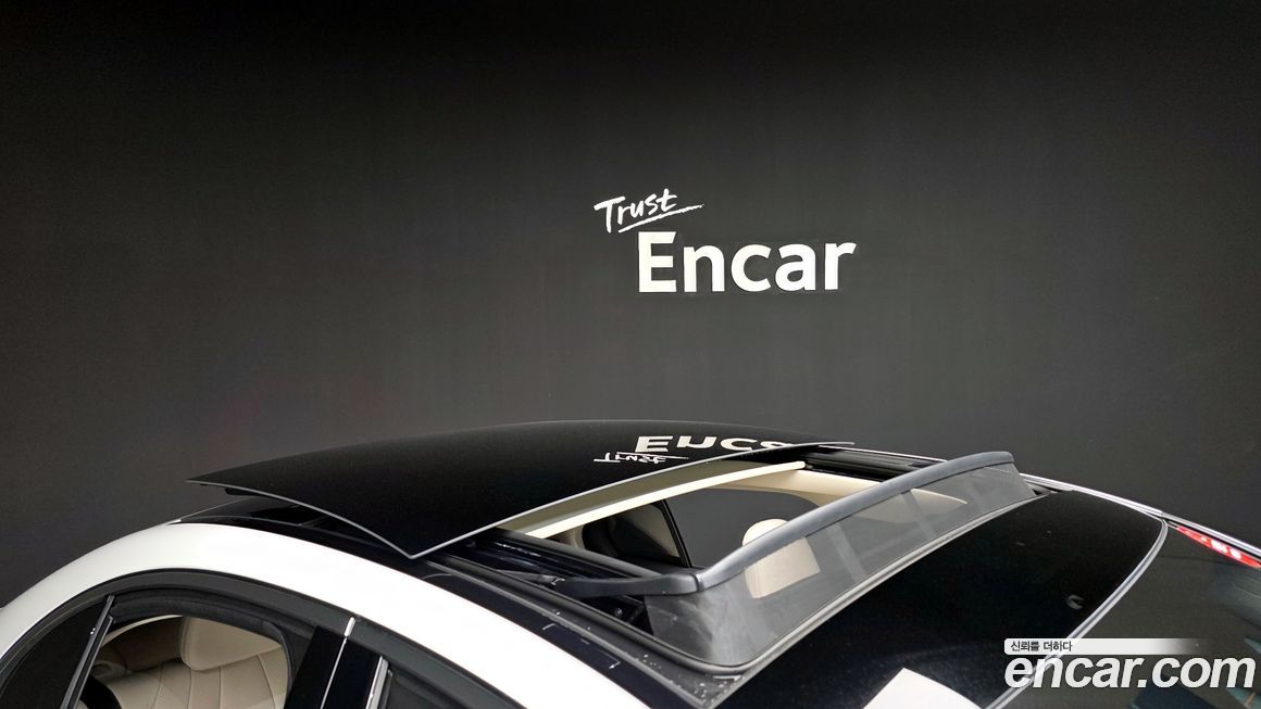 Mercedes-Benz E-Class 2025