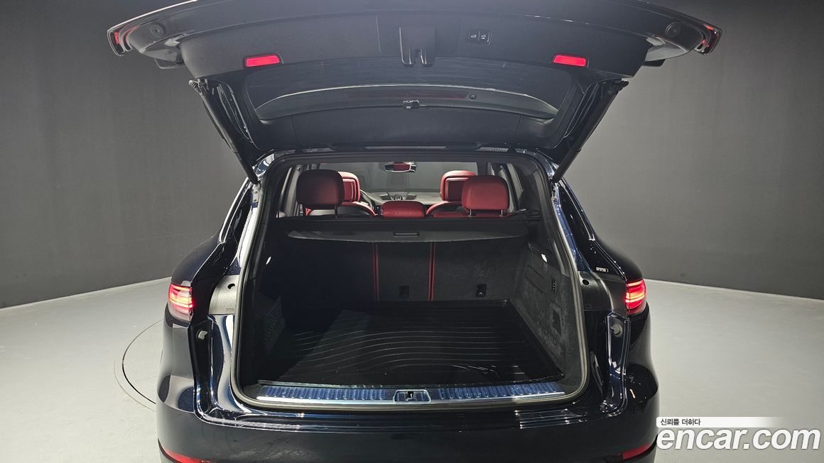 Porsche Cayenne 2020