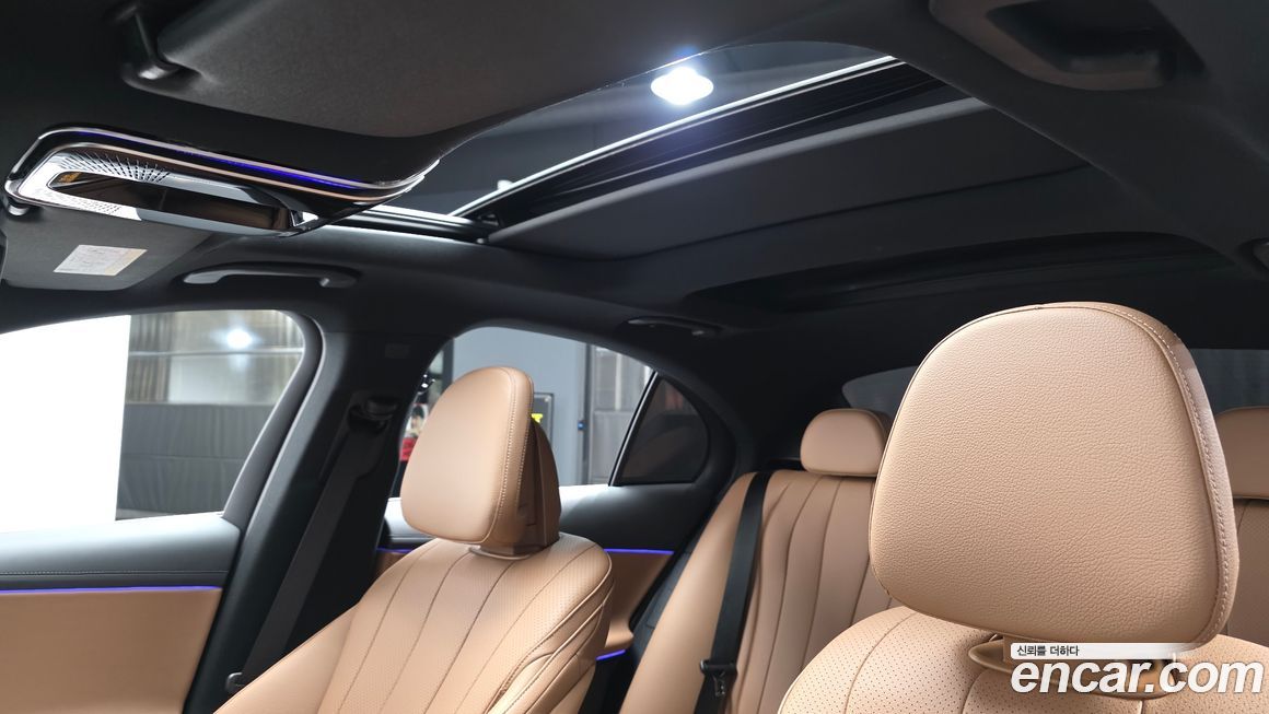 Mercedes-Benz E-Class 2024